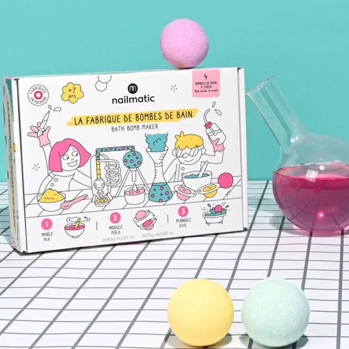 Nailmatic Round Bath Bomb Maker Kit